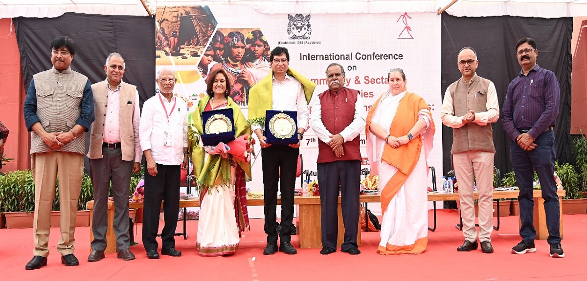 Life Time Achievement Award to Dr. Niru Mishra & Mr. Anurag Kumar.